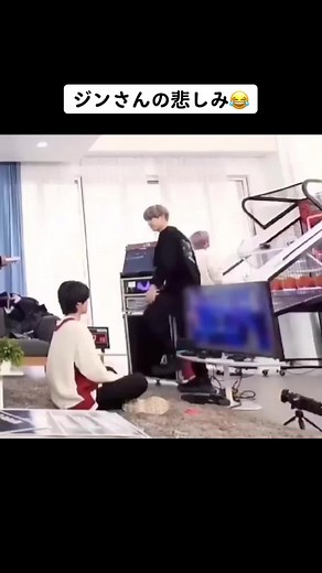 【BTS】ジンさんのゲーム中の悲しいハプニング！走れバンタンで爆笑アクシデント😂