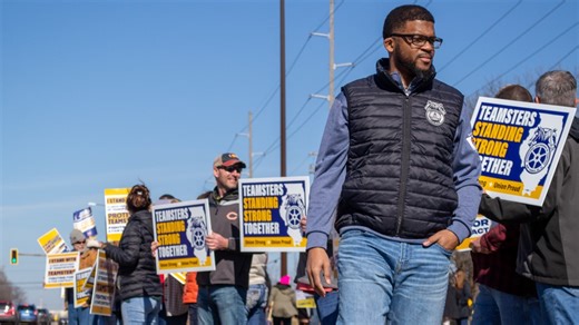 Illinois transportation workers rally for new contract amid negotiations with state