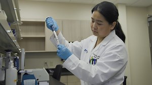 Taking research to new heights! 📈 The Norton Research Institute Clinical & Translational Research Laboratory will afford ample space and resources for scientists to conduct cutting-edge research, with the goal of producing more meaningful, applicable results directly benefiting patient care. 🔗 Learn more about the lab and their first area of research here:https://bit.ly/4cI3Beu Funding for the lab and technology was made possible with a $4.2 million grant from the Norton Healthcare Foundation,