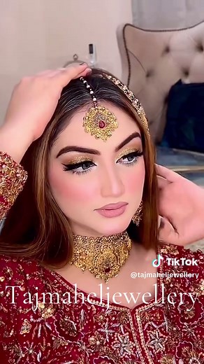 Royal bride❤️ #bride #maroon #jewellery #gold #stylish