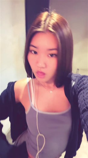 attempting to learn javascript on my own open to any advice and tips😂