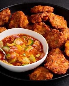 Mama Noi's Thai Fish Cakes ...made the traditional way with no food processor or fancy equipment 🤗 | Marion Cooks Asian Food Classics