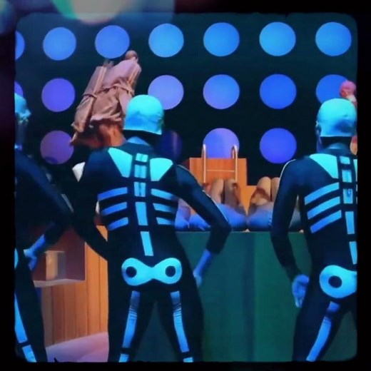 Daft Punk - Around The World