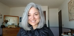 79K views · 231 reactions | How do you think about makeup? 樂❤️ Some of us were taught to use makeup to hide or disguise parts of ourselves we don’t like. But makeup can also be a fun way to express yourself and emphasize the features you love most. 殺 Today, we’ll show you how. Join us here… https://bit.ly/loveyourfavoritefeatureswithboom #proage #selflove #makeup #beYOUtiful #wisdom #wellness | BOOM Beauty | Facebook