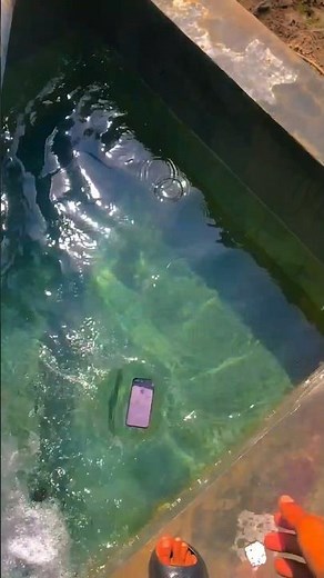 iphone water proof testing| please don't underreview my video|#iphone #waterproof #fypシ #danish #