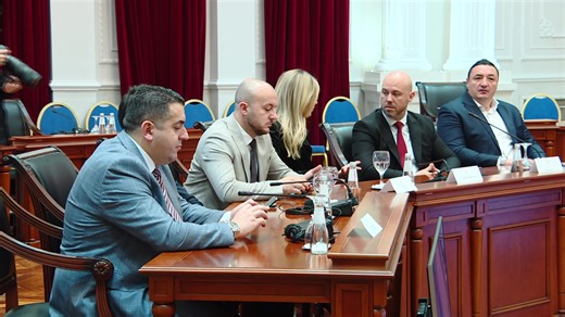 Me një seancë solemne, Qeveria e Maqedonisë së Veriut, shënoi ditën e Alfabetit shqip