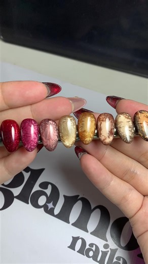 Cat eye kapas 😍 setiap layer aku nyalain yaa 🤟🏻🫶🏻 #cateyekapas #cateye #nails #pressonnails #fyp