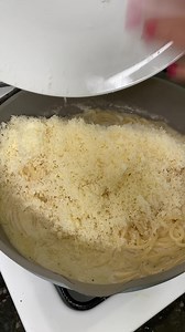 Save my Alfredo Pasta recipe! It’s everything I can’t eat especially all that dairy, but it’s one of the girls favorite dishes. The ingredients for the Alfredo sauce is 3 tbsp of butter, 3 cloves of garlic, 1/2 cup heavy cream, 1 tsp salt, 1/4 tsp black pepper, 1/2 tsp garlic powder and 1 1/2 cups grated Parmesan cheese. #dinnerideas #easyrecipes #simplerecipes #dinnerrecipes #alfredo #pastarecipe #alfredopasta #carbs #recipevideo #cookingvideos #homemade #recipeoftheday | My Healthy Dish