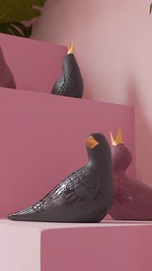 1.5K views · 37 reactions | When flocking together in the sky, starlings are one of nature’s most awe-inspiring sights, forming amazing patterns like dancing clouds known as murmurations. These charming sculptures in porcelain are perfect for bird-lovers. More info at lladro.com #Lladró #HandmadePorcelain #ThePorcelainRevolution #BreakingTheMolds | Lladró | Facebook