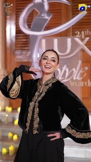 Red Carpet Queen Sarwat Gillani at Lux Style Awards #lsa2025 #sarwatgilani