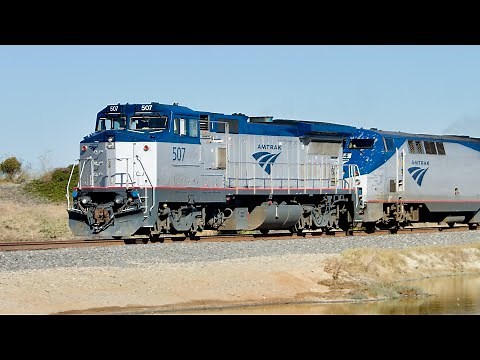Amtrak Dash-8 Locomotives on the Coast Starlight
