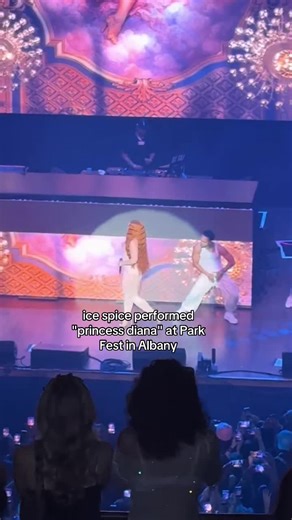 Ice Spice Performs