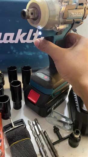 Makita Impact Wrench Full Set Low Budget