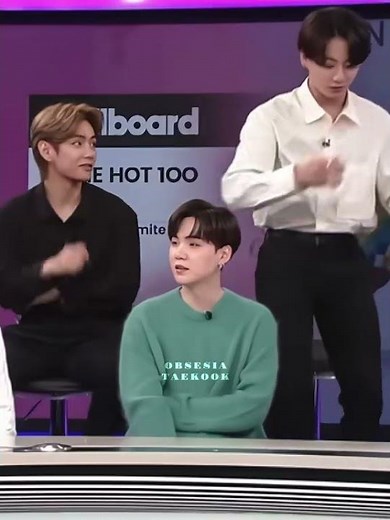 Privirea e din cap până în picioare #taekook #fur #vkook