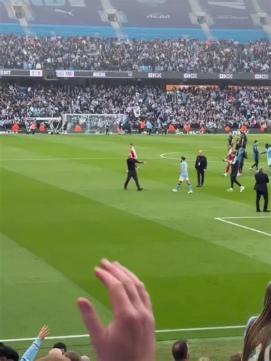 Pep Guardiola's Emotional Reaction to Bernardo Silva