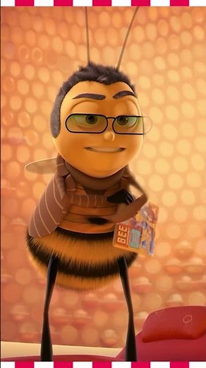 Barry Is Caught Daydreaming💭🐝 | Bee Movie | Short | Mini Moments