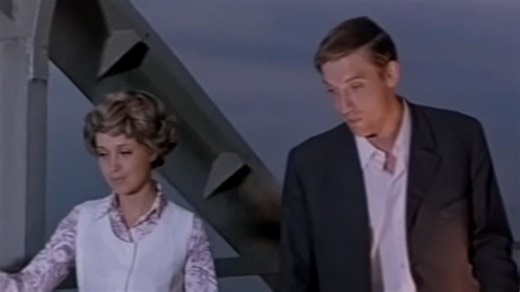 80年代苏联热歌《雨滴涟漪》- 奥尔加·皮拉格斯 (雷蒙兹·保尔斯 作曲) Ольга Пирагс