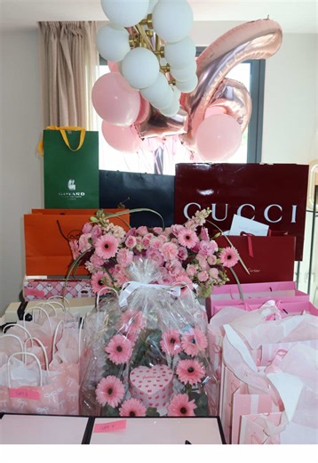 And that’s on Rich, fine, black, immigrant, young single mum. 😌✌🏾#fyp #sweet16