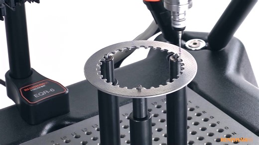 Harness the power of data for enhanced manufacturing process control! More and more Equator™ gauging system users are seeing real benefits from integrating Renishaw’s Intelligent Process Control (IPC) software with their machine tools. With real-time access to gauging results, IPC software can connect directly to compatible modern machine tool controls—automatically updating offset values and enabling true closed-loop process control. This means you can reliably compensate for common sources of 