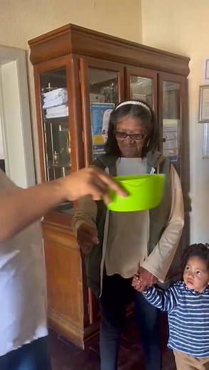 Gelukkige wenner van Kindersorg Genadendal looitjie. Meliah Plaatjies. Baie dankie vir almal se ondersteuning. | Child Welfare Genadendal