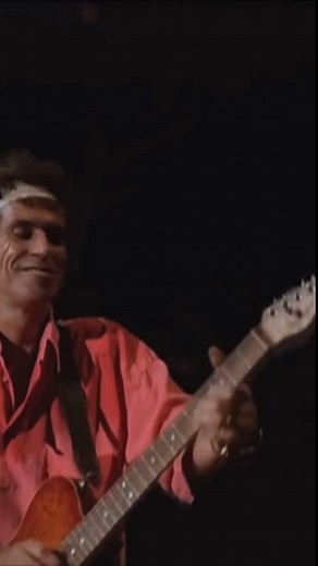 Lord Rare Rock on Instagram: "I LOOK INSIDE MYSELF, AND SEE MY HEART IS BLACK - The Rolling Stones performing “Paint It Black” in 1990. This is written from the viewpoint of a person who is depressed; he wants everything to turn black to match his mood. There was no specific inspiration for the lyrics. When asked at the time why he wrote a song about death, Mick Jagger replied: “I don’t know. It’s been done before. It’s not an original thought by any means. It all depends on how you do it.” The 