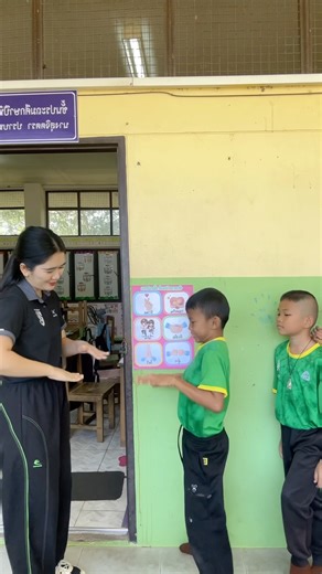 Greeting the class. #funny