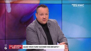💉 Vaccination des 5-11 ans : Allez-vous faire vacciner vos enfants ? 🚨 Pour Mehdi Ghezzar, "il est hors de question que je vaccine mon enfant de 6 ans et demi !" #GGRMC | Grandes Gueules RMC