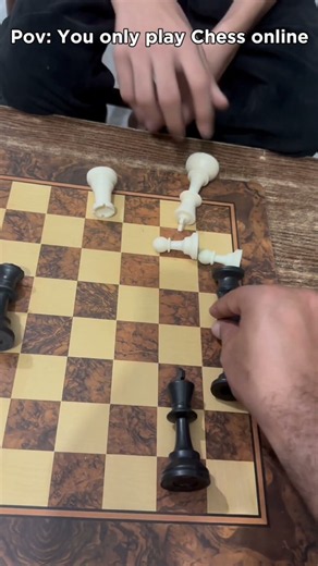 Pov: Online Players try IRL Chess for 1st time