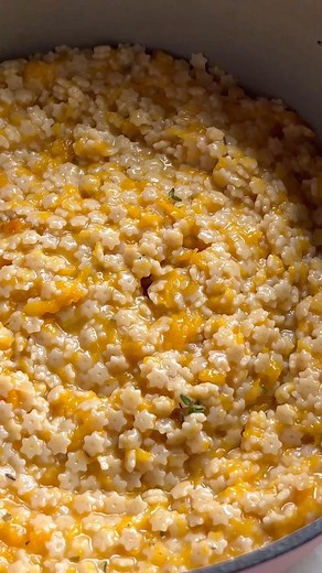 This butternut squash stelline is a creamy butternut pasta, that’s almost like a risotto! It’s the perfect fall dish that’s gluten-free and easy to make dairy free. 1 large butternut squash 1 tbsp olive oil Salt and pepper 1 tbsp ghee, sub olive oil ½ shallot, sliced thin 3 cloves garlic, minced 3 cups chicken broth 1 tbsp white wine vinegar 2 tsp dried sage 1 tsp dried parsley 2 tsp fresh thyme leaves, add more for garnish 1 ½ cup gluten-free stelline pasta ¼ cup pecorino cheese, shredded (sub 