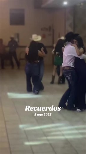 Con mi amigo que ahora es mi novio😍😍😍😘quien se iba a imaginar que nos quedaríamos juntos🥺❤️‍🩹❤️‍🩹✨te amo ositooo🧸🧸🧸💗#recuerdos #novios #baile #paratiiiiiiiiiiiiiiiiiiiiiiiiiiiiiiiiii🦋 #paratiiiiiiiiiiiiiiiiiiiiiiiiiiiiiii @Christopher Barboza