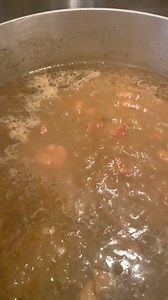 Is it too hot for a good gumbo? I can eat it anytime of the year! You? #gumbo #food #foodie #cajuncooking #swamp #lifestyle #troylandry Da Landry Life Jacob Landry (swamp People) Hole 'N Da Wall Seafood Troy Landry Wiebe Knives Warthog Sharpeners USA Lyndsi Landry Ronnie Adams from Swamp People Duffy’s Gas Station Cajun Fry Products Cajun Girl Cooks the World Love The Landry's ( Swamp People ) Fan Group SWAMP PEOPLE - "Treeshakers" | Landry’s Cajun Cooking