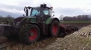Ein #Fendt 722 mit Tiefenlockerer und Scheibenegge, danke an Till Ole für das #HandyVideo per Nachricht. | profi