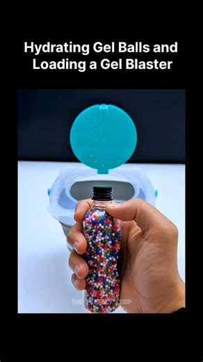 the perfect loop on Instagram: "Hydrate Gel Balls & Load a Gel Blaster! Full Setup Guide 💥 Watch the full process of prepping a gel blaster for action! This video shows how to properly hydrate the tiny gel beads (or water balls/Orbeez) until they swell up to the perfect size. ​First, we soak the small, dry gel balls in water to achieve a soft, bouncy texture. Then, we load the hydrated gel balls into the clear magazine using a funnel. Finally, we install a tracer unit onto the barrel, which lig