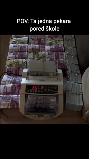 Ниггљослав Пипак on Instagram: "-RECEPT ZA SARME OD KUPUSA- 1. Izdinstati luk seckan na kockice, dodati mu sitno seckan beli luk i sargarepicu, prodinstati jos malo. 2. Dodati sitno seckanu slaninicu da se malo proprzi. 3. Dodati pirinac opran izmesati sa smeso od luka i slaninice, skloniti sa ringlet. 4. Zatim dodati mleveno meso i zacine. Dobro izmesati. Savijanje sarme 5. Lisce kiselog kupusa obariti na kratko. 6. Iseci zadebljale delove lista tj. korena lista. 7. Na ruku poloziti list kupusa