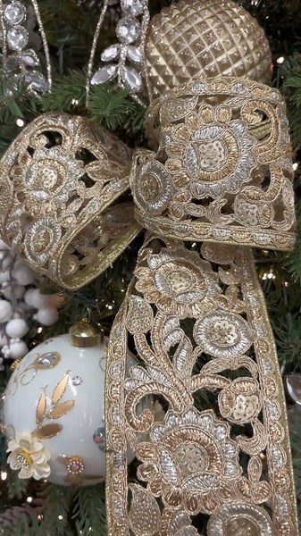 These D. Stevens ribbons arrived last week, and the details in these are just beautiful ✨ Here’s a quick look at some of the styles — the textures and patterns are even prettier in person. | My Christmas