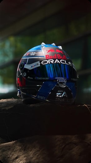 Heading Stateside with a special new helmet 🇺🇸🦁 #F1 #RedBullRacing #MaxVerstappen | Oracle Red Bull Racing