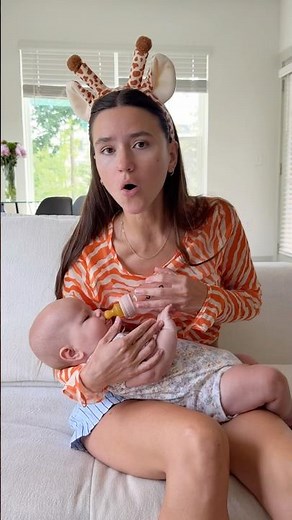 Sister Wakes Up Sleeping Sister! 😱😰😓🥰