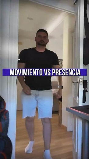 Why does the light turn off? Movement vs. Presence 💡🤔