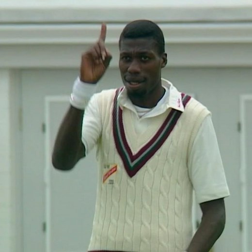 Curtly Ambrose Gets The Batsman Out With Amazing Seam Bowling - Analysis