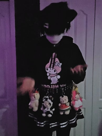 ✨️REAL✨️ (@the_real._.femboy)’s video of fembot costume