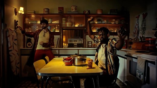 Who says groove has to end in January? Bring soul into the longest month of the year with an Easy Bucks meal. Happy #Decembuary. | Chicken Licken