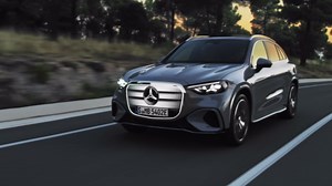 The all-new electric Mercedes-Benz GLC 400 4MATIC with EQ Technology Driving Video