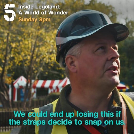 Things get tense as the team tries to fasten a giant spider to the Knight's Castle in preparation for the 'Brick or Treat' event! | Channel 5