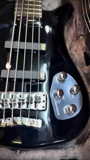 Ibanez SR305EB-WK 5-String Bass, Weathered Black