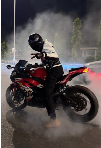 Exploring the World of Kawasaki Bikes for Bikers