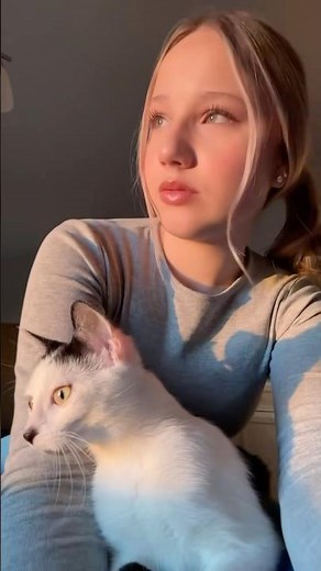 SIE SIEHT GESPENSTER 👻 HEY ISI #heyisi