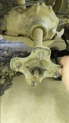 Yamaha Kodiak worn axle hub