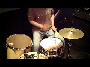 Slow Neo Soul Groove ( Chris Dave Style ) - Drum Lesson #354