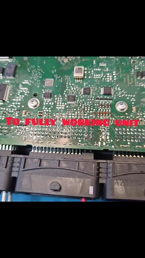 10K views · 71 reactions | Renault Master SID309 recovering two broken units after crash. PCB rebuilt, cpu moved and new plug set installed ✅️ | Repro Power Sales | Facebook