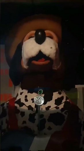 Classic Chuck E. Cheese Animatronics
